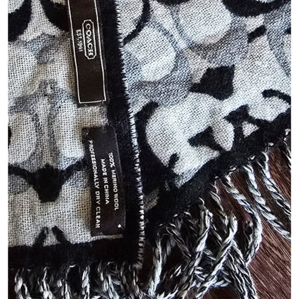 Y2K Coach Dream Reversible Merino Wool Muffler Fringe Scarf Black Gray and Ivory
